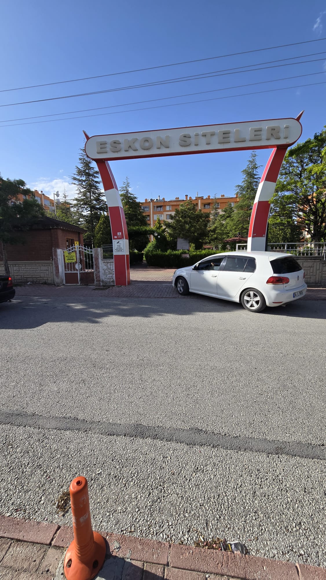 MABEL'DEN BOSNAHERSEK MAH ESKON SİTESİNDE 2+1 SATILIK DAİRE
